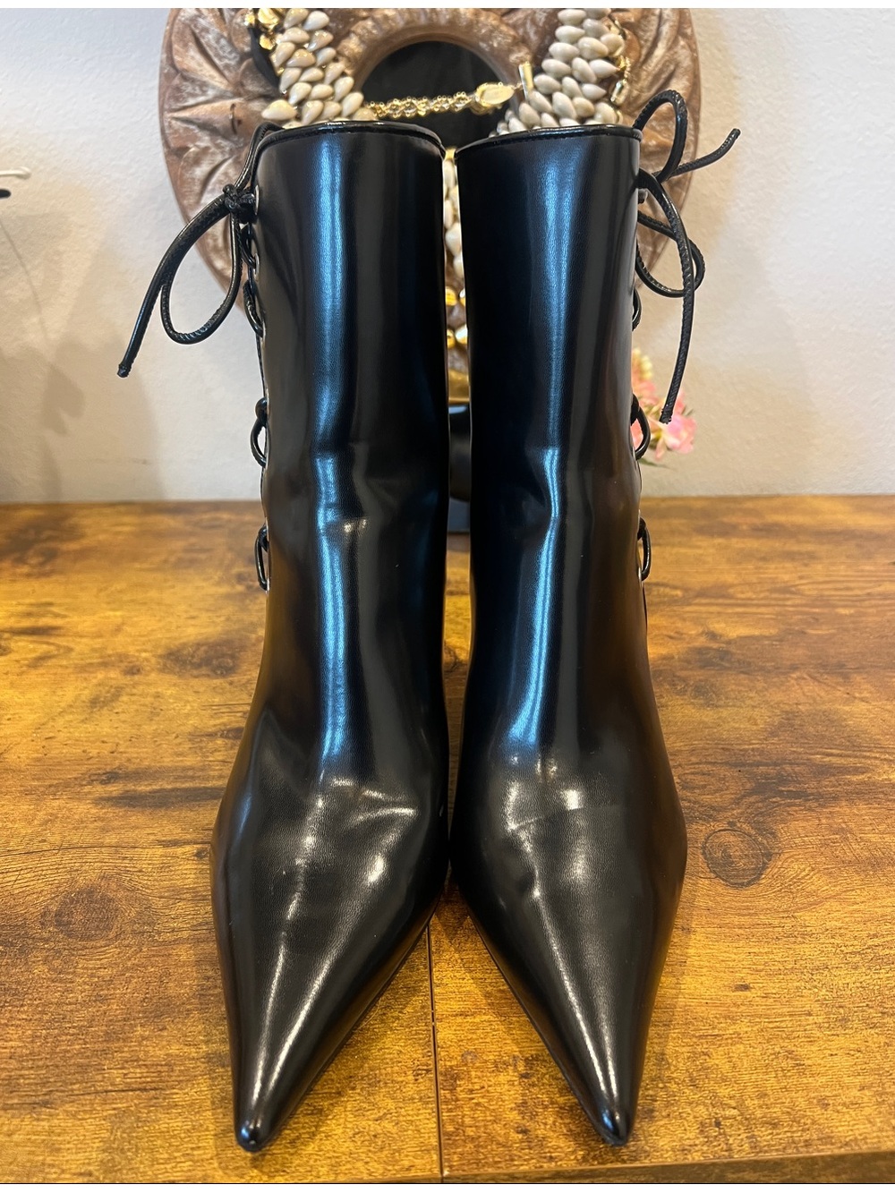 H&M BLACK LACING-DETAIL HEELED BOOTS : SIZE 40